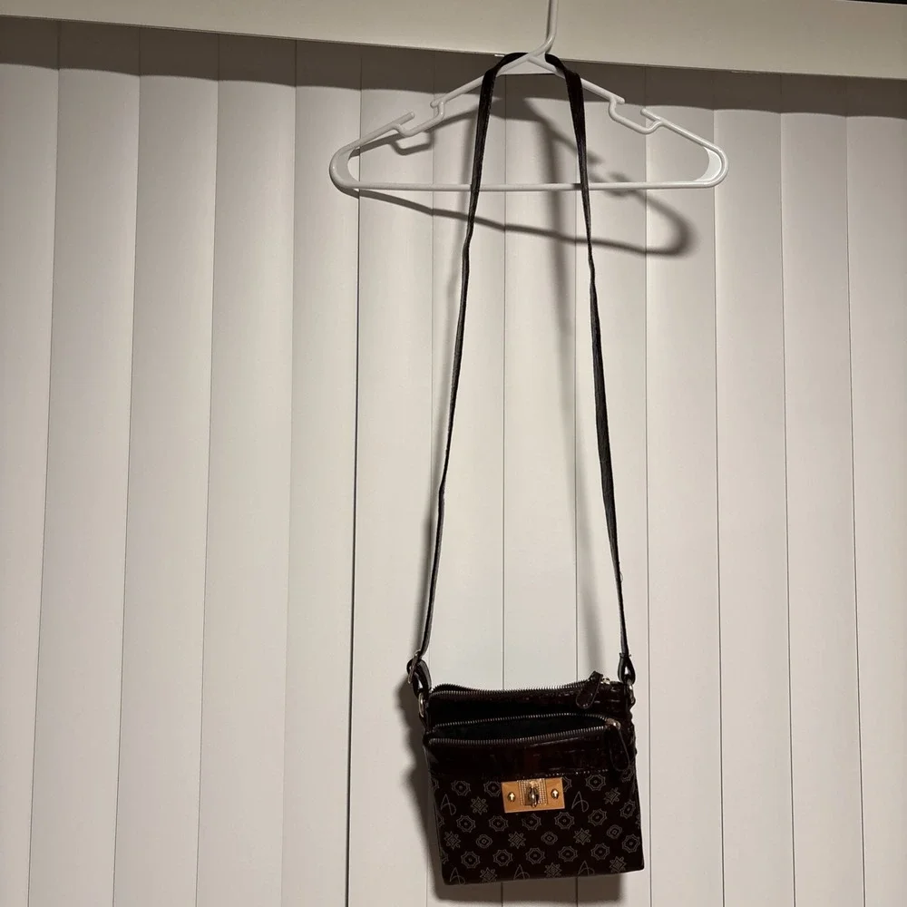 Alfred Durante, Bradford Exchange, Women's Brown Sling Bag‎ 8